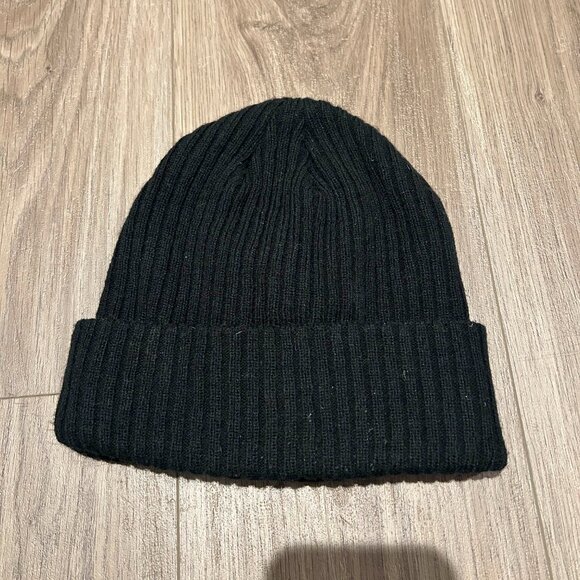 Boston Bruins winter hat - Picture 2 of 4